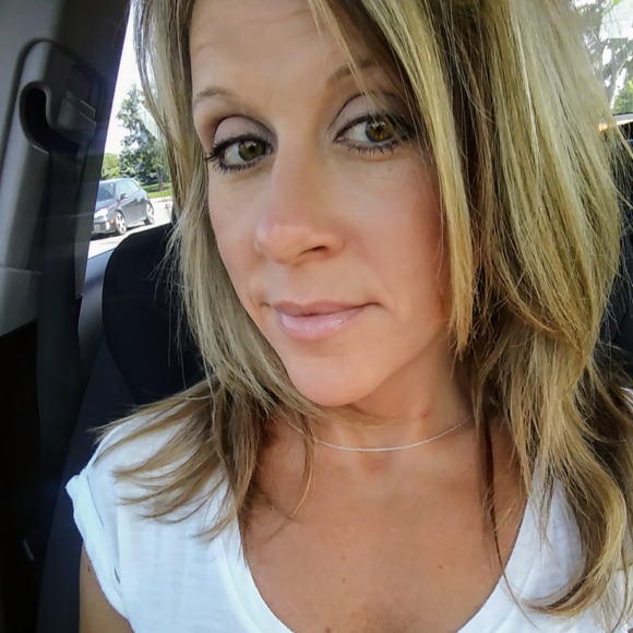 Meet your Posher, Sally - Picture 1 of 1